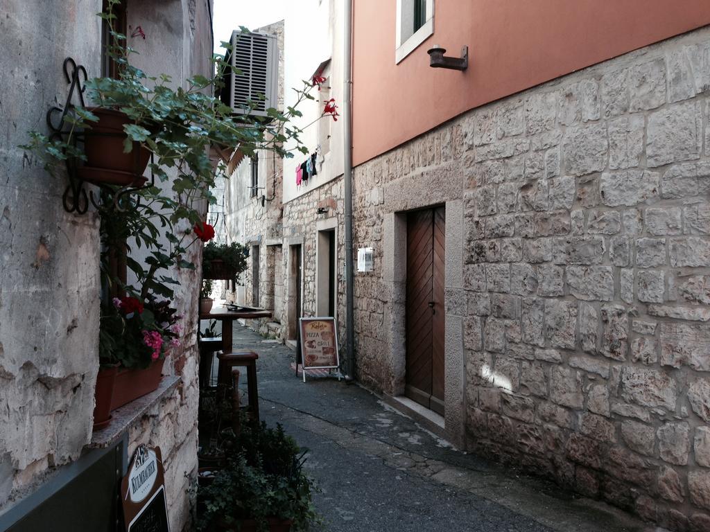 Apartment Old Town Umag Room photo