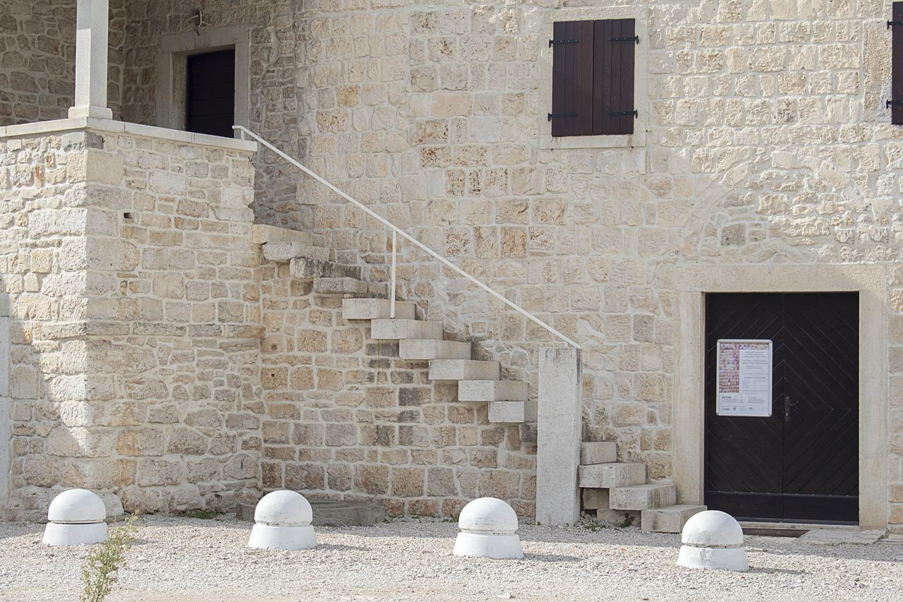 Apartment Old Town Umag Exterior photo